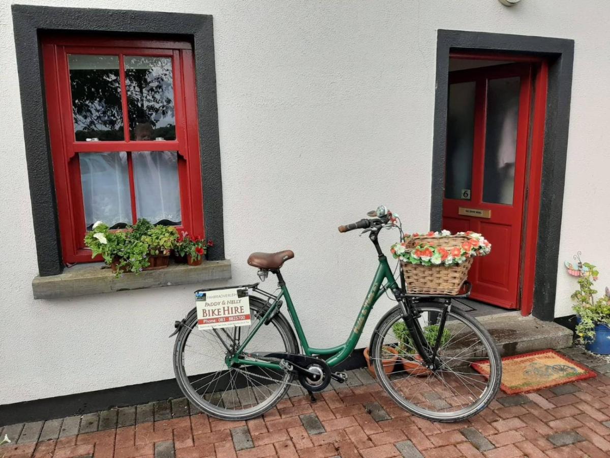 Nellys Bed And Bikes Hotel Westport Exterior foto